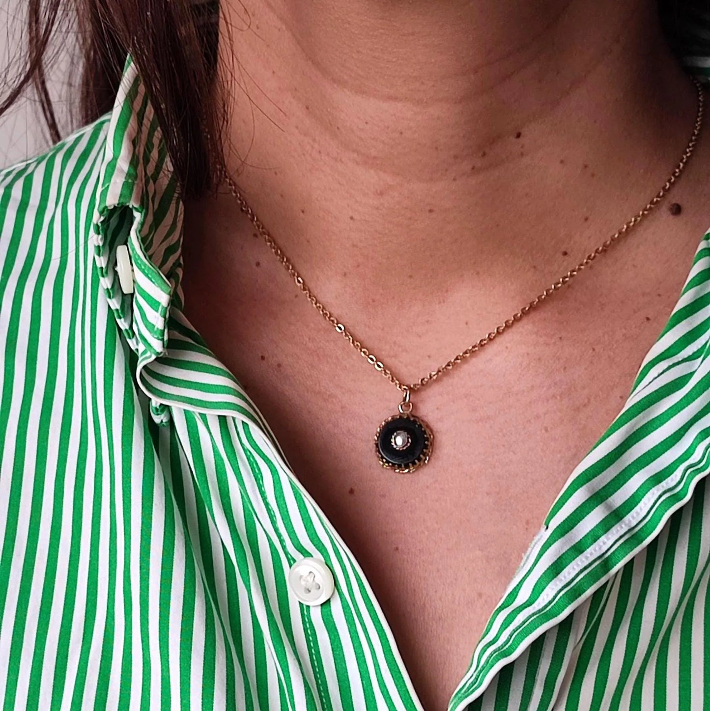 Pendentif ancien Napoléon III en or 18K, onyx noir et perle fine – ancienne épingle XIXe transformée