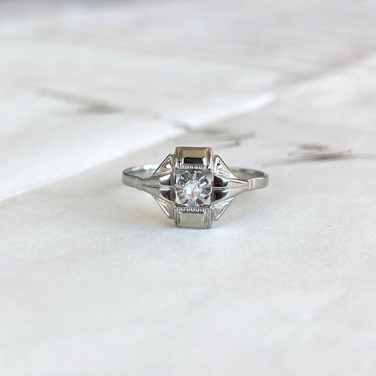 Bague Art Déco en or 18K et diamant taille rose, Bague ancienne années 1920-1930