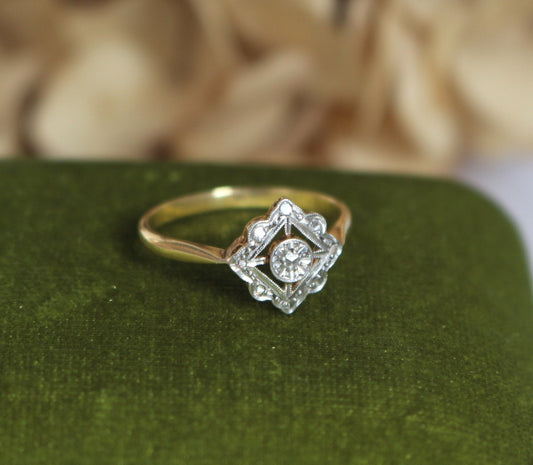 Bague ancienne Art Déco en or 18k (750/1000e) et diamant – bijou vintage années 1920, bague géométrique ajourée