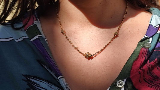 Collier ancien en or 18k époque victorienne avec coulant orné de 6 améthystes naturelles