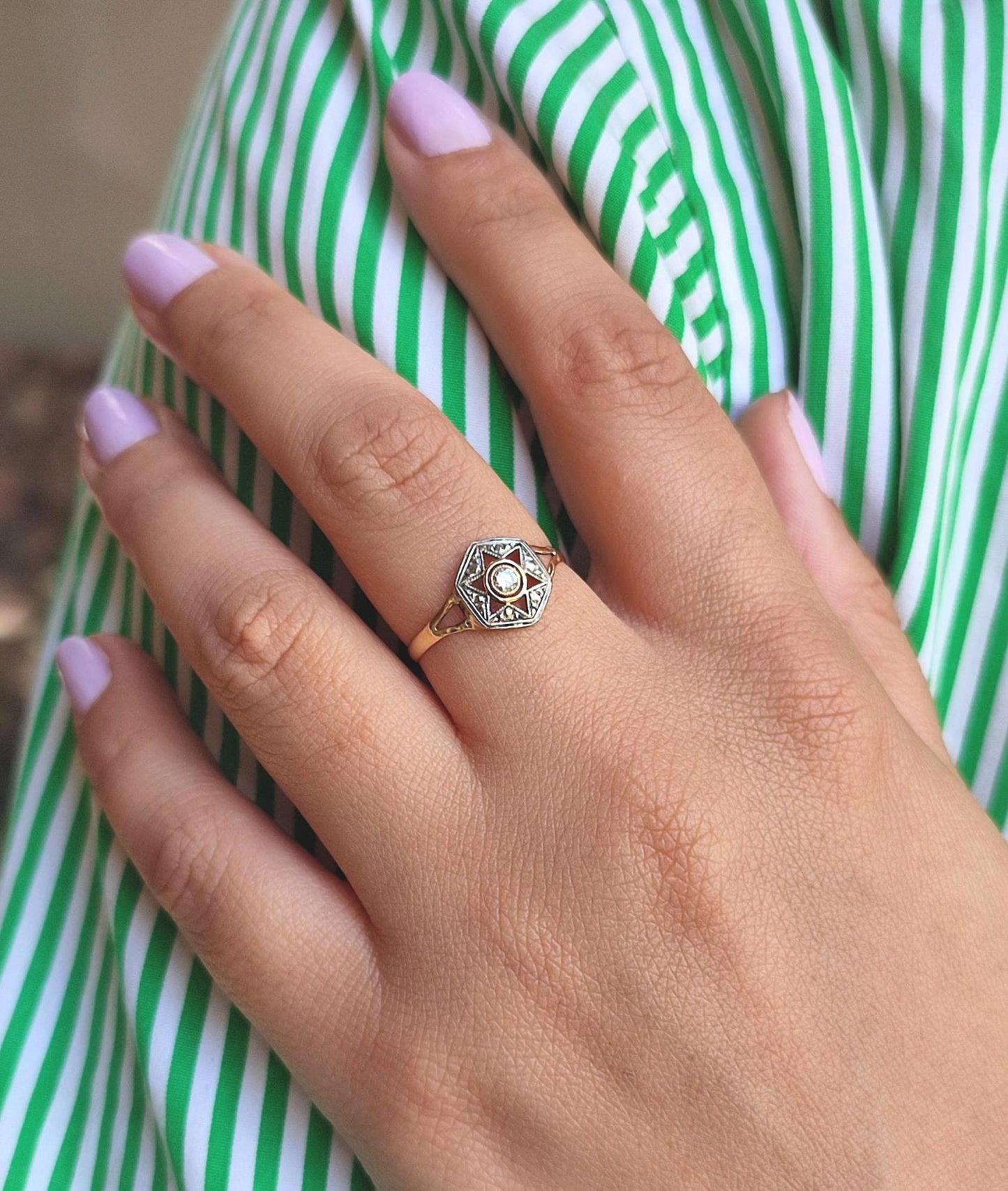 Bague ancienne étoile en or 18K jaune et gris, diamant naturel 0,11ct, bijou français XIXe siècle