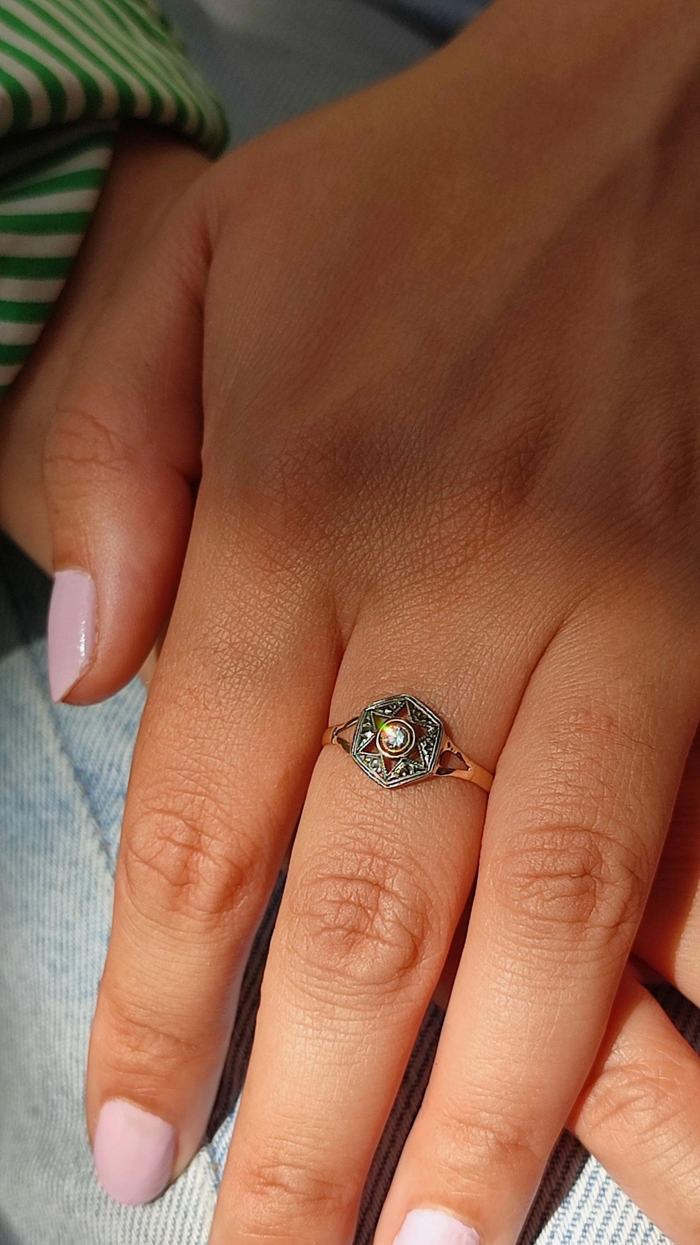 Bague ancienne étoile en or 18K jaune et gris, diamant naturel 0,11ct, bijou français XIXe siècle
