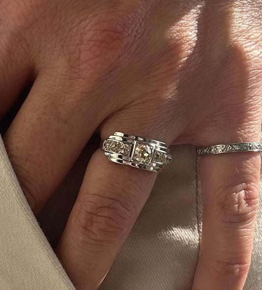 Bague "Tank" Art Déco 1930 platine 850 et diamants