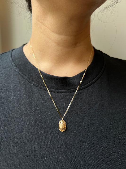 Pendentif ancien scarabée égyptisant or 18K , Egyptian Revival années 1920
