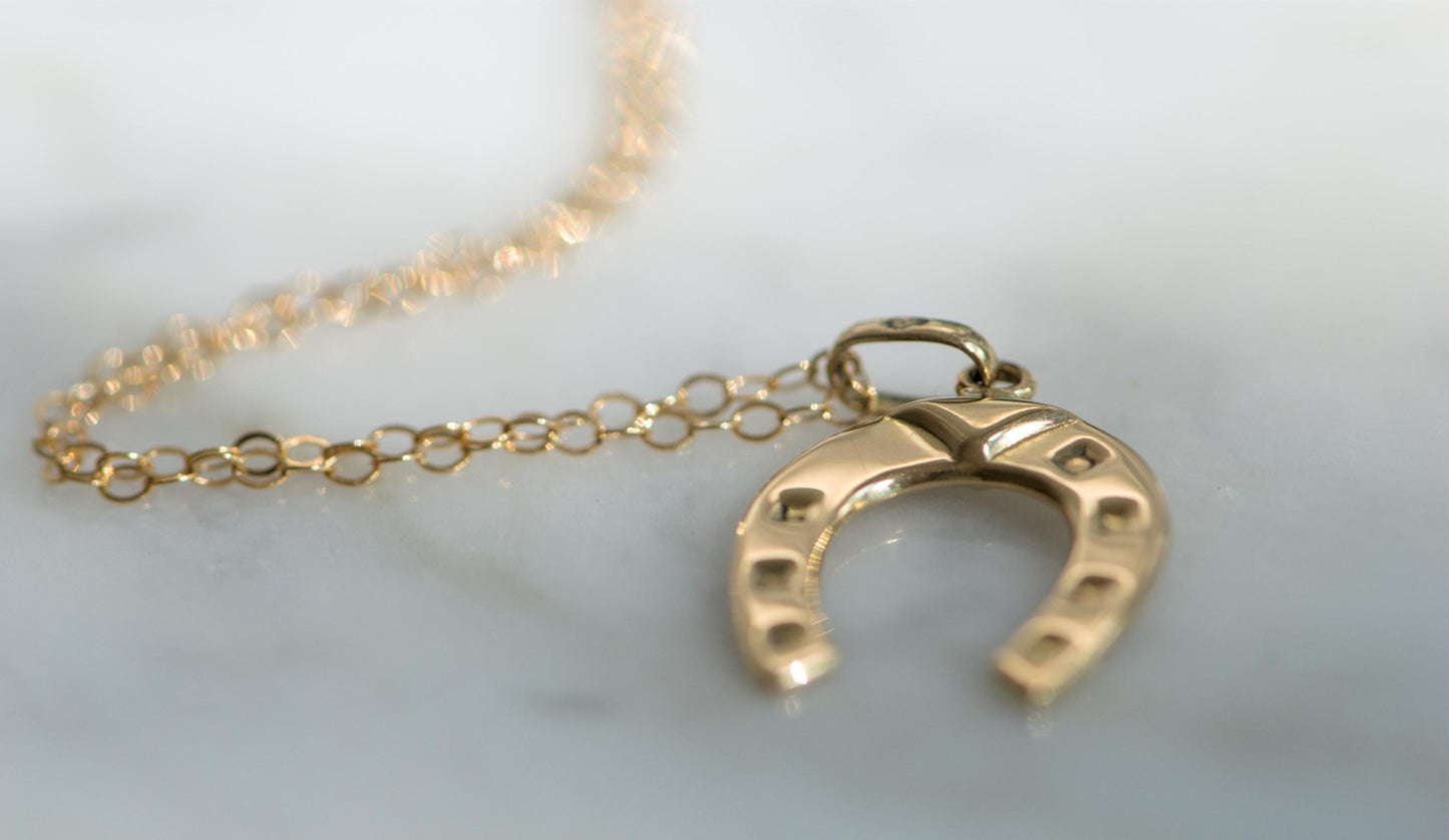Pendentif ancien fer à cheval en or 18k et diamant, pendentif porte-bonheur ancien