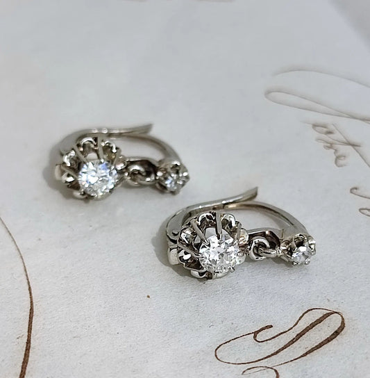 Dormeuses anciennes en or gris 18K ornées de diamants taille ancienne 0,5 ct – vers 1930