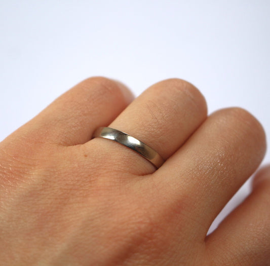 Alliance 18k bande en or blanc