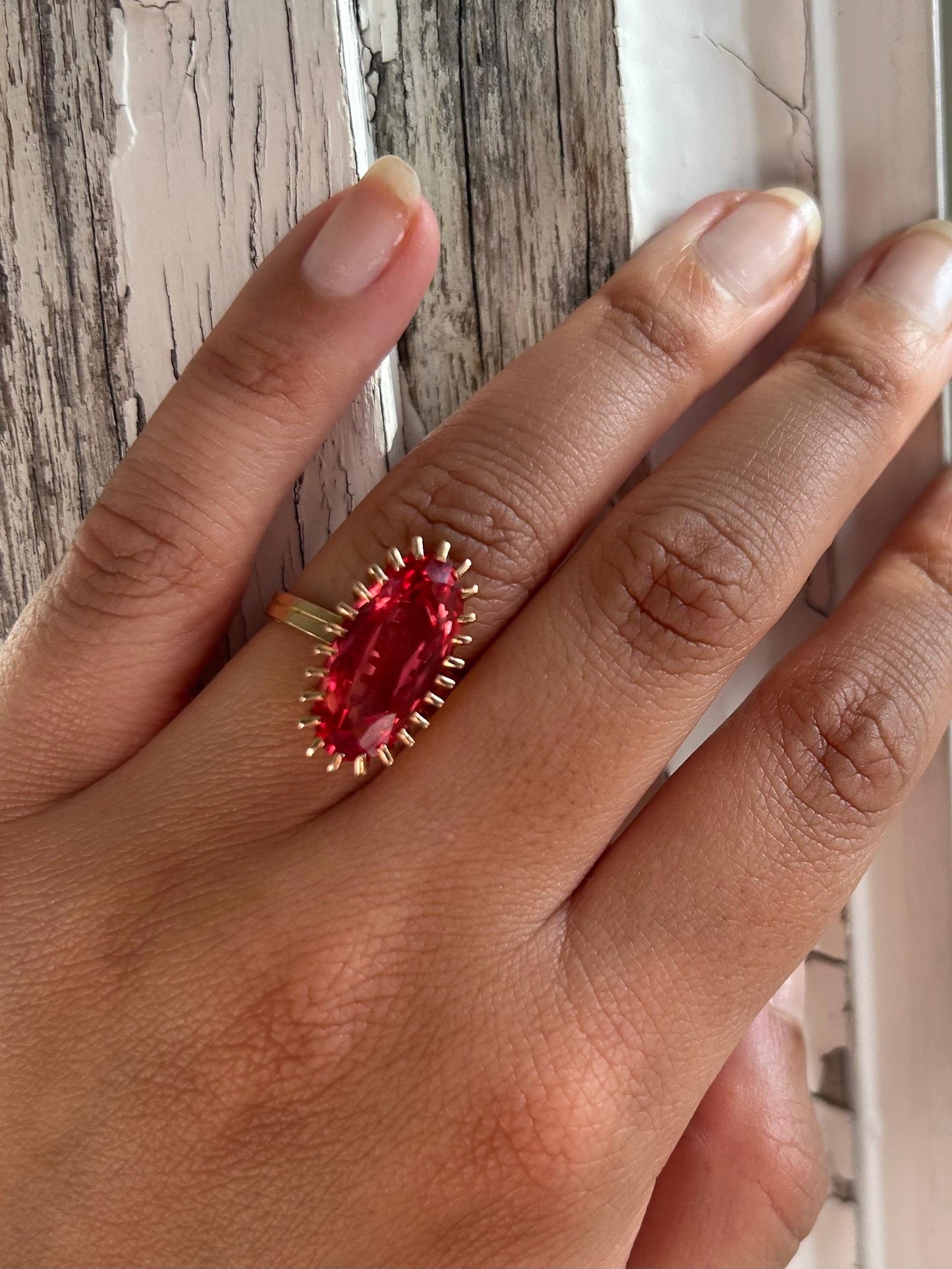 Bague cocktail or 18k et saphir rose orangé – Bijou statement vintage chic