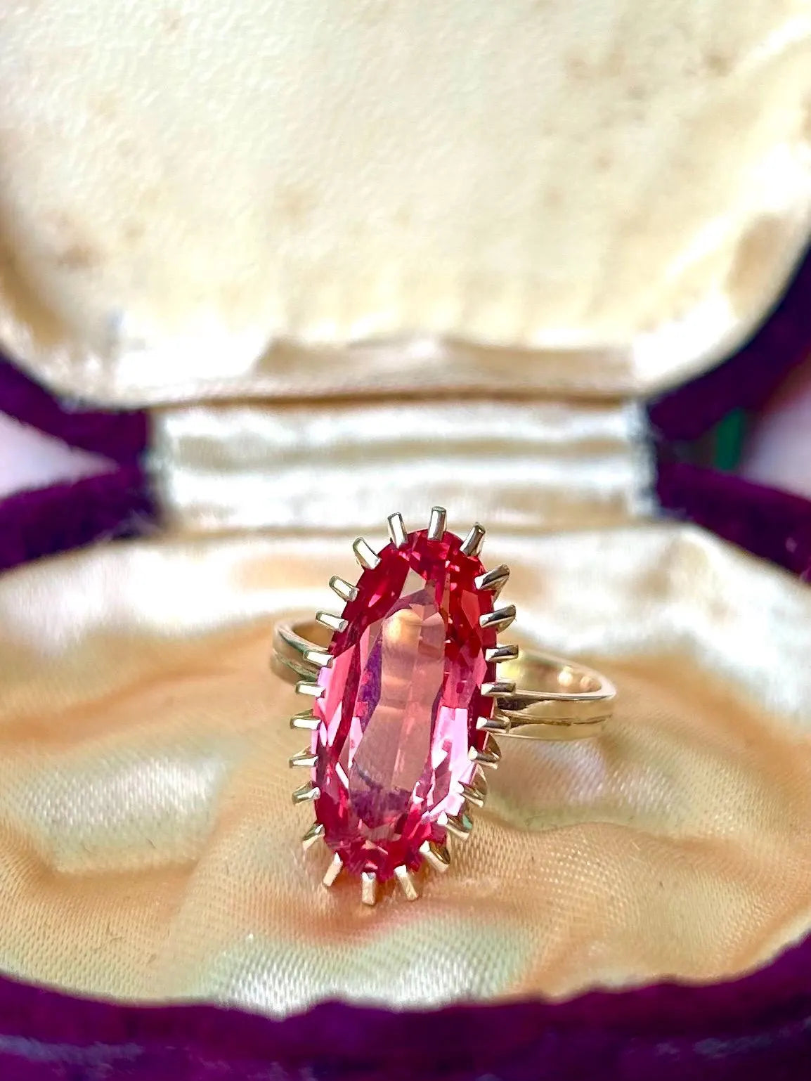 Bague cocktail or 18k et saphir rose orangé – Bijou statement vintage chic
