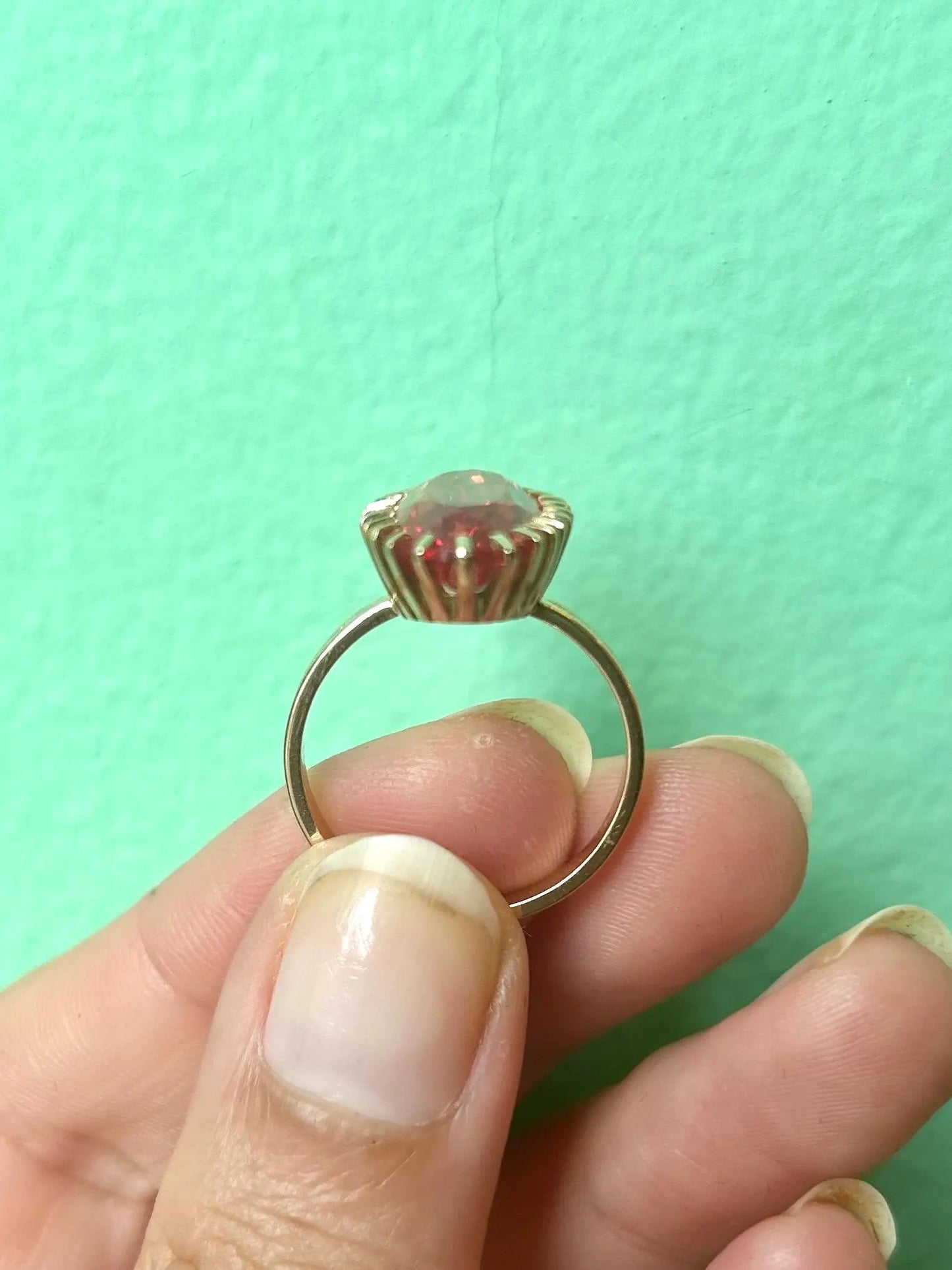 Bague cocktail or 18k et saphir rose orangé – Bijou statement vintage chic