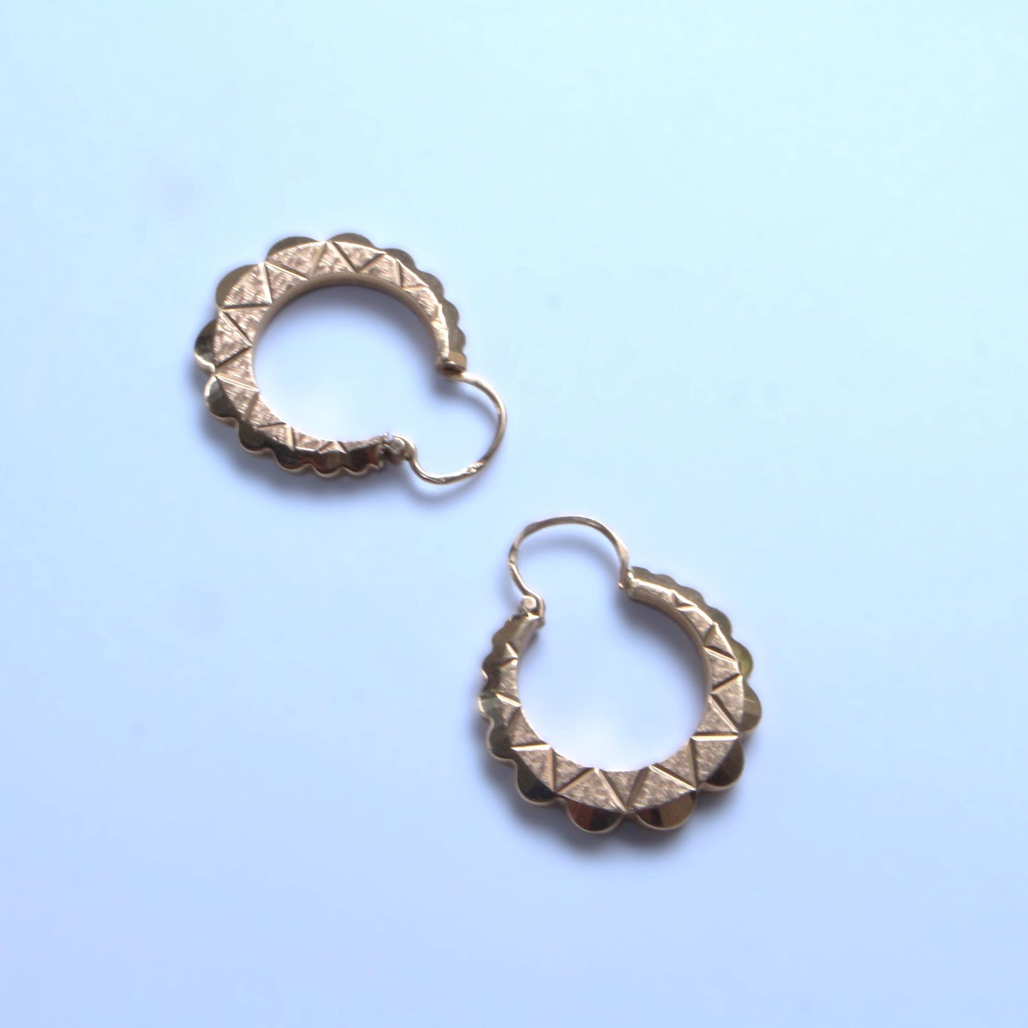 Créoles Vintage texturées en or 18K, style bohème chic