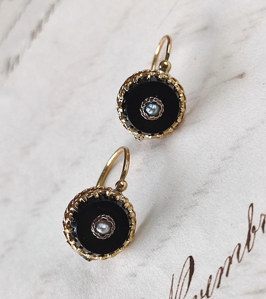 Boucles d’oreilles dormeuses anciennes or 18K onyx et perles fines, Napoléon III XIXe siècle