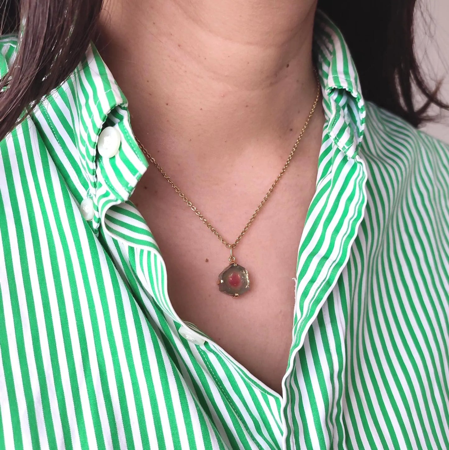 Pendentif vintage tourmaline watermelon naturelle en or 18K – tranche de tourmaline rose et verte