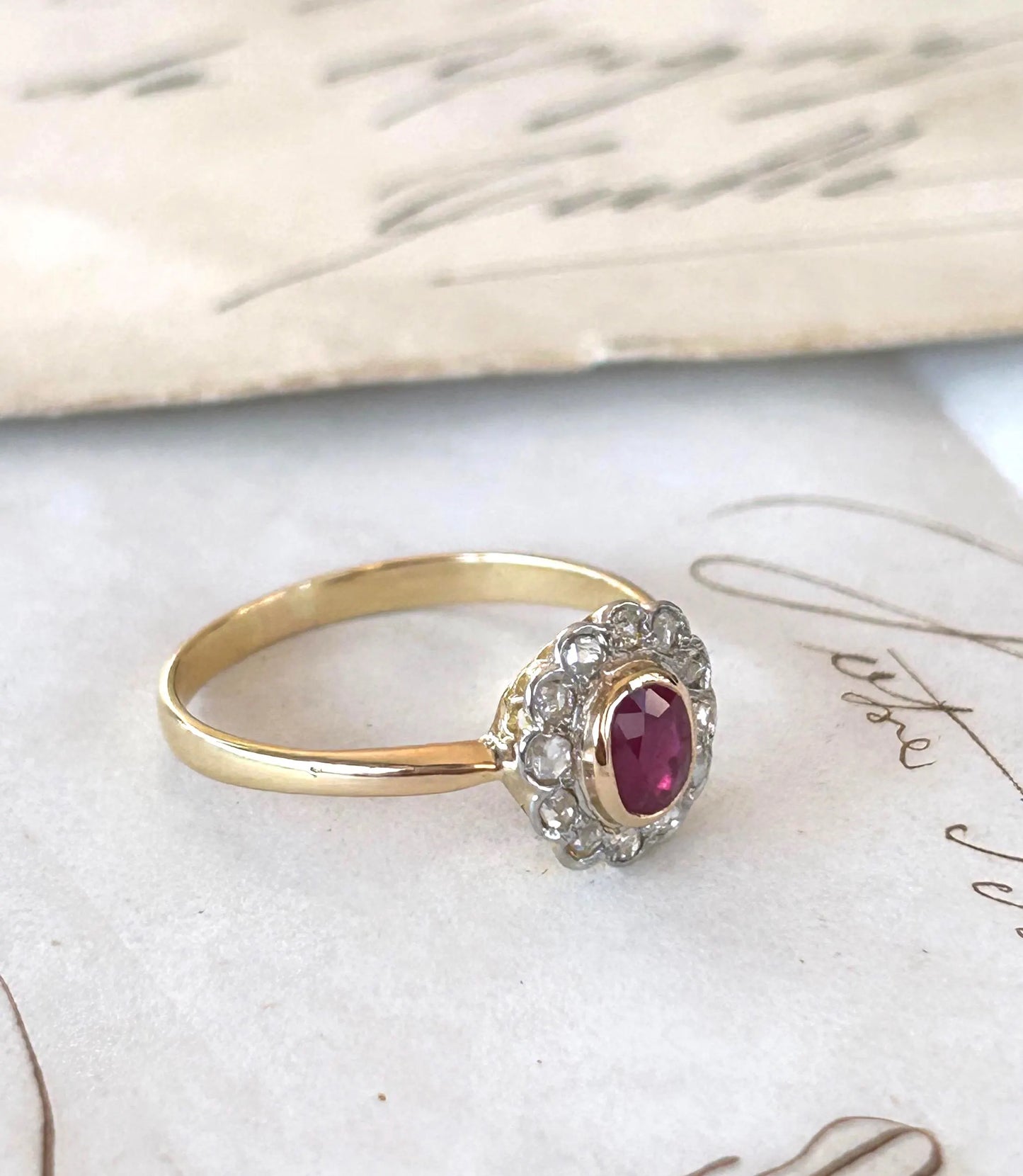 Bague ancienne pompadour rubis diamants taille rose or 18k Belle Époque