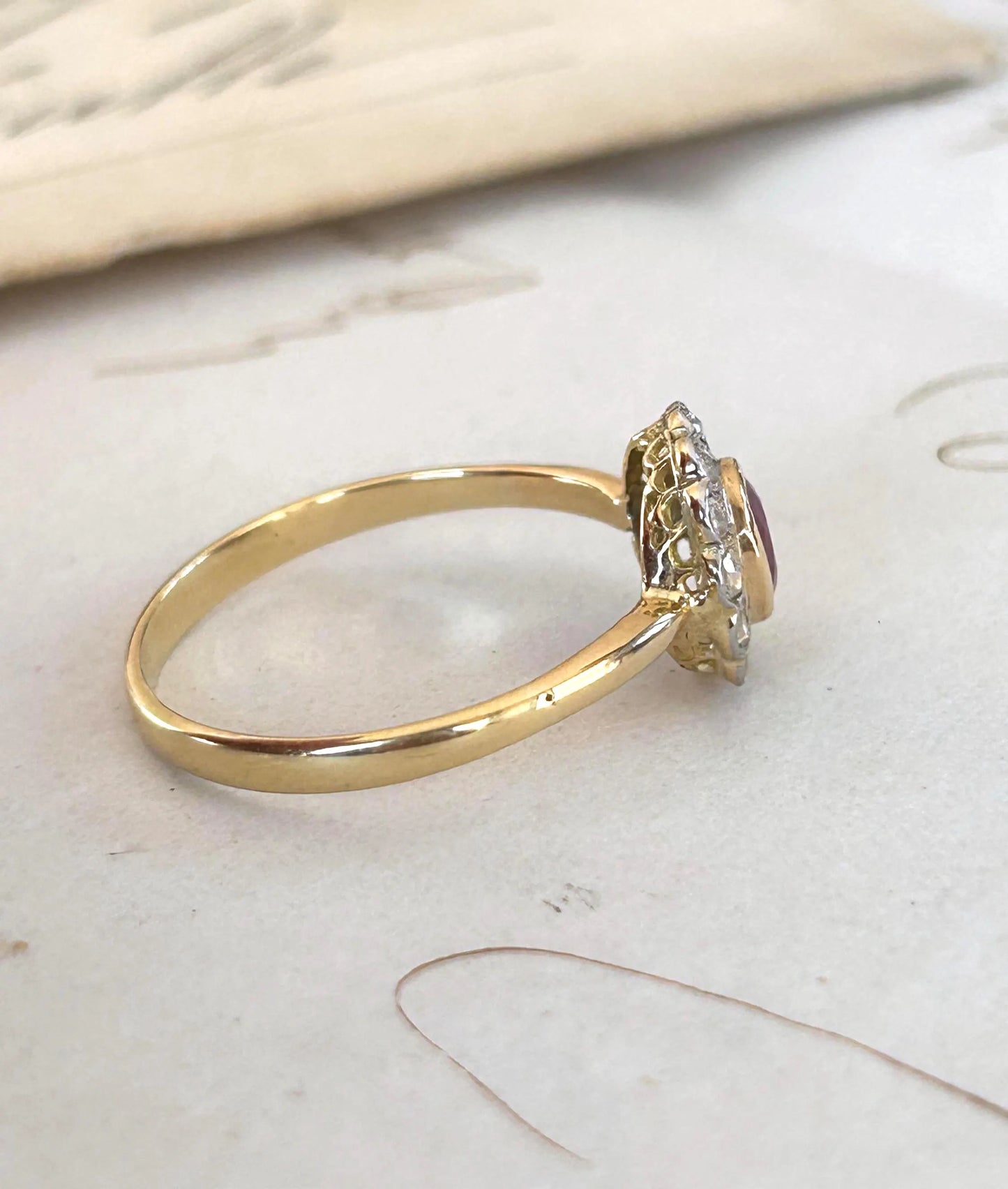 Bague ancienne pompadour rubis diamants taille rose or 18k Belle Époque