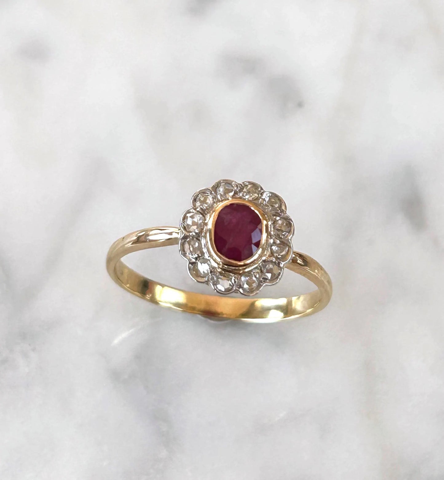 Bague ancienne pompadour rubis diamants taille rose or 18k Belle Époque
