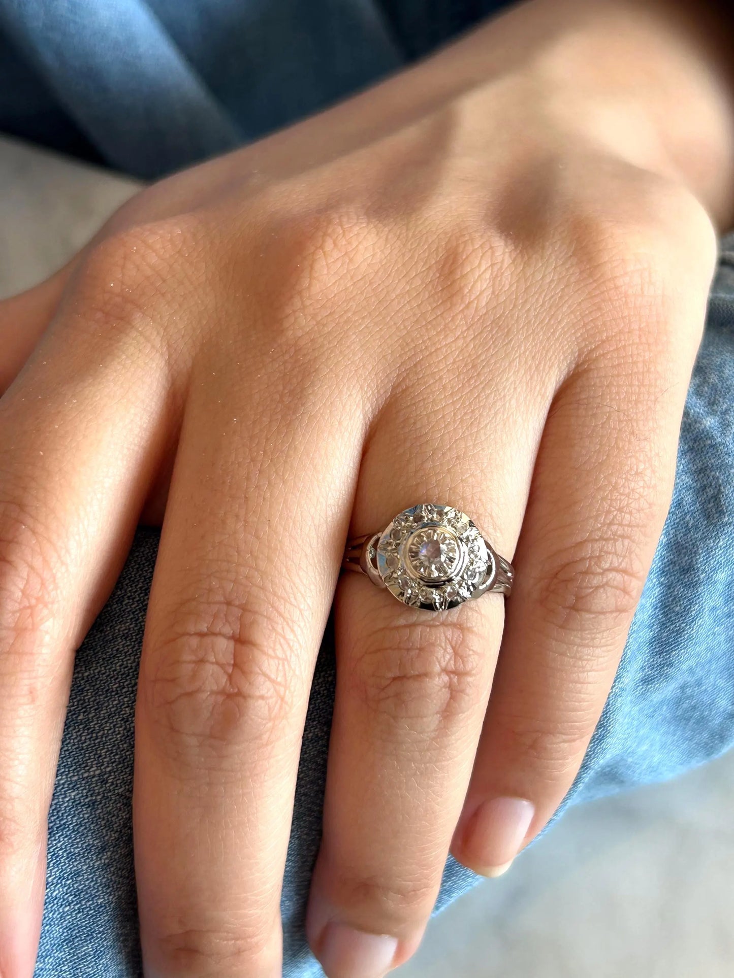 Bague ancienne diamant taille rose halo or gris 18k Art Déco