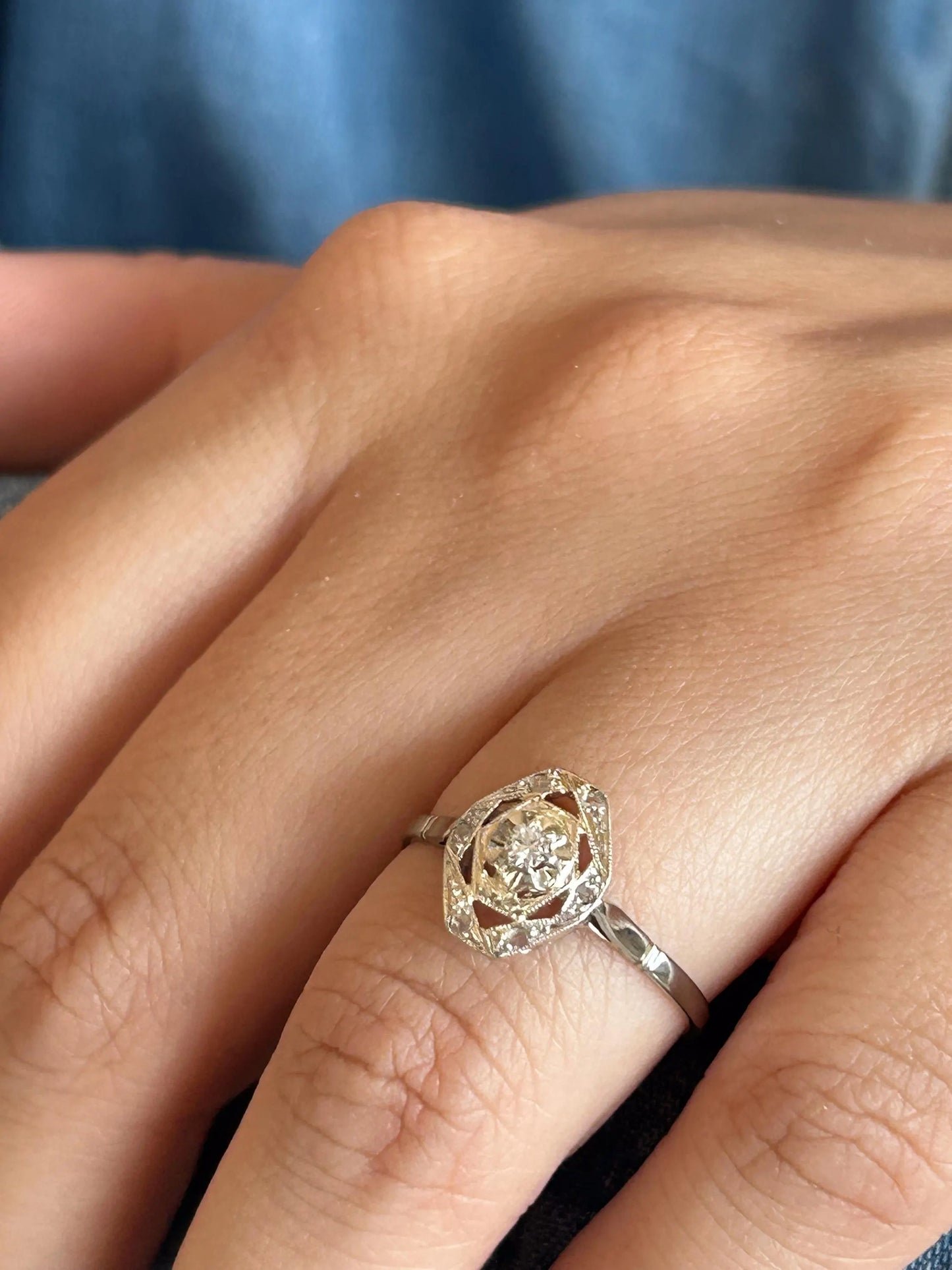 Bague ancienne diamant en platine et or blanc 18k, Art Déco française ajourée