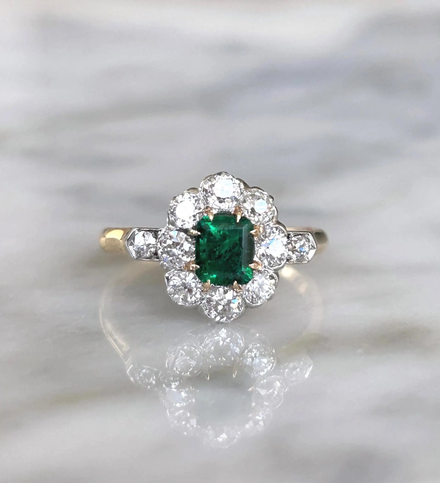 Bague marguerite ancienne émeraude et diamants taille ancienne en or 18K - Belle époque