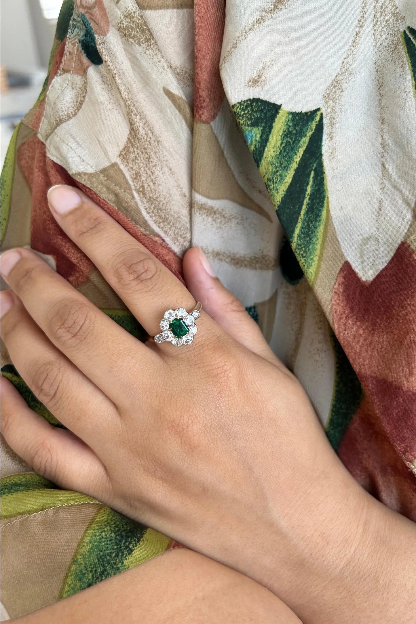 Bague marguerite ancienne émeraude et diamants taille ancienne en or 18K - Belle époque