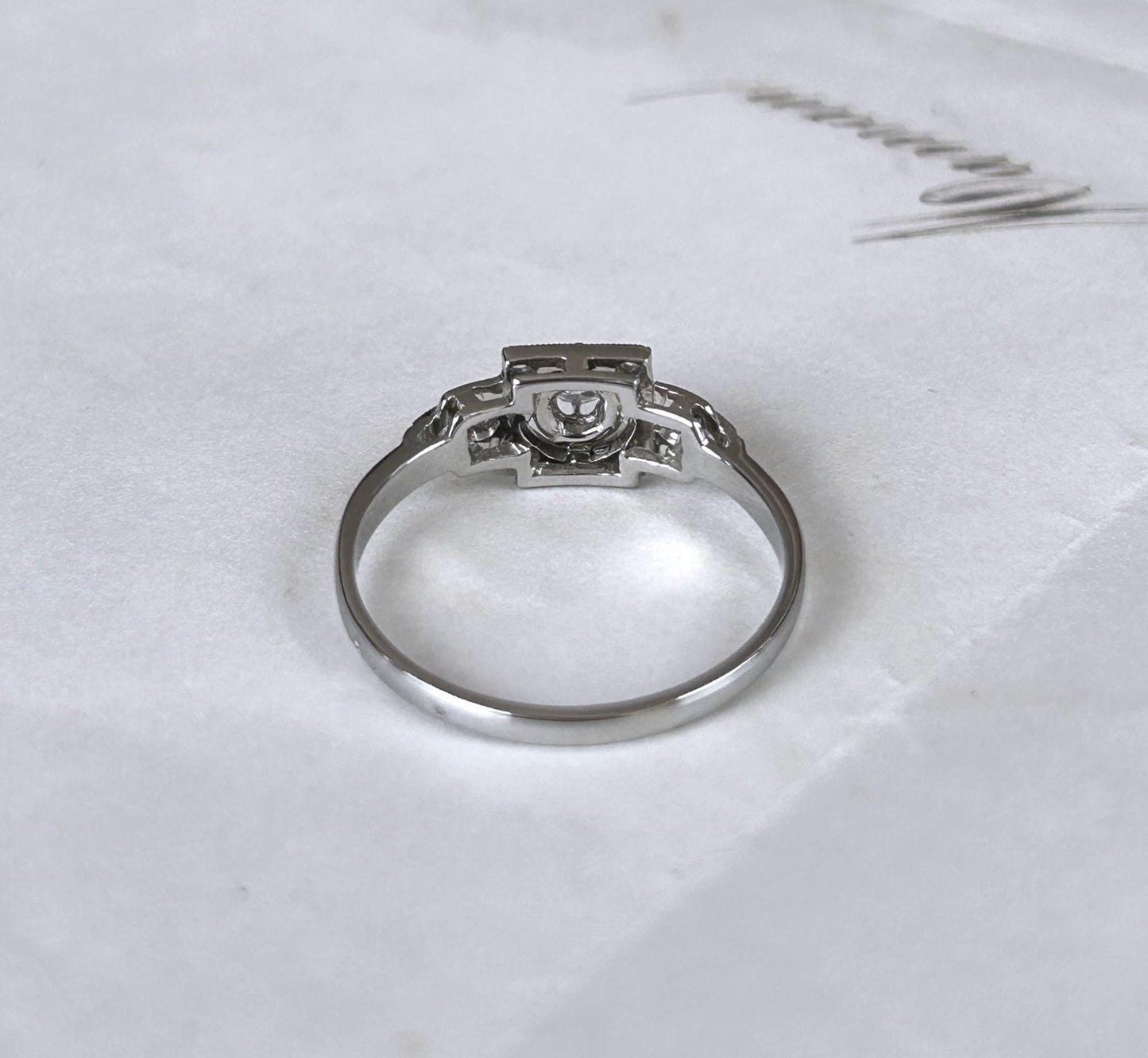 Bague ancienne Art Déco diamant 0,10 ct or 18k et platine
