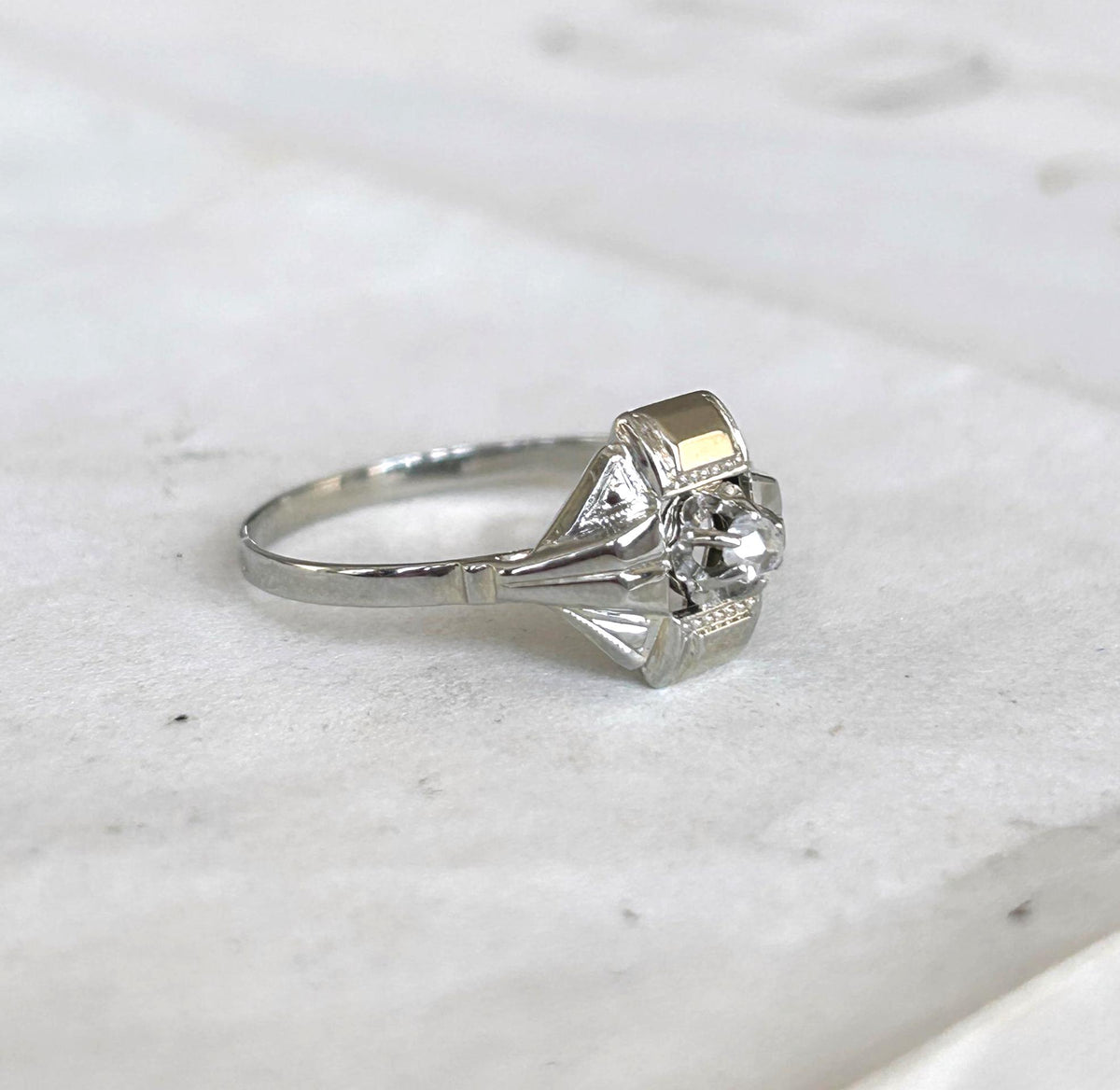 Bague Art Déco en or 18K et diamant taille rose, Bague ancienne années 1920-1930