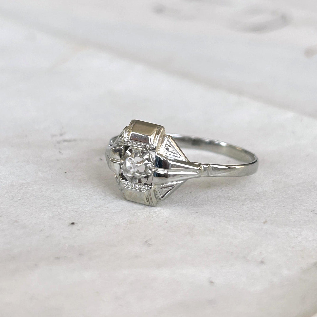 Bague Art Déco en or 18K et diamant taille rose, Bague ancienne années 1920-1930