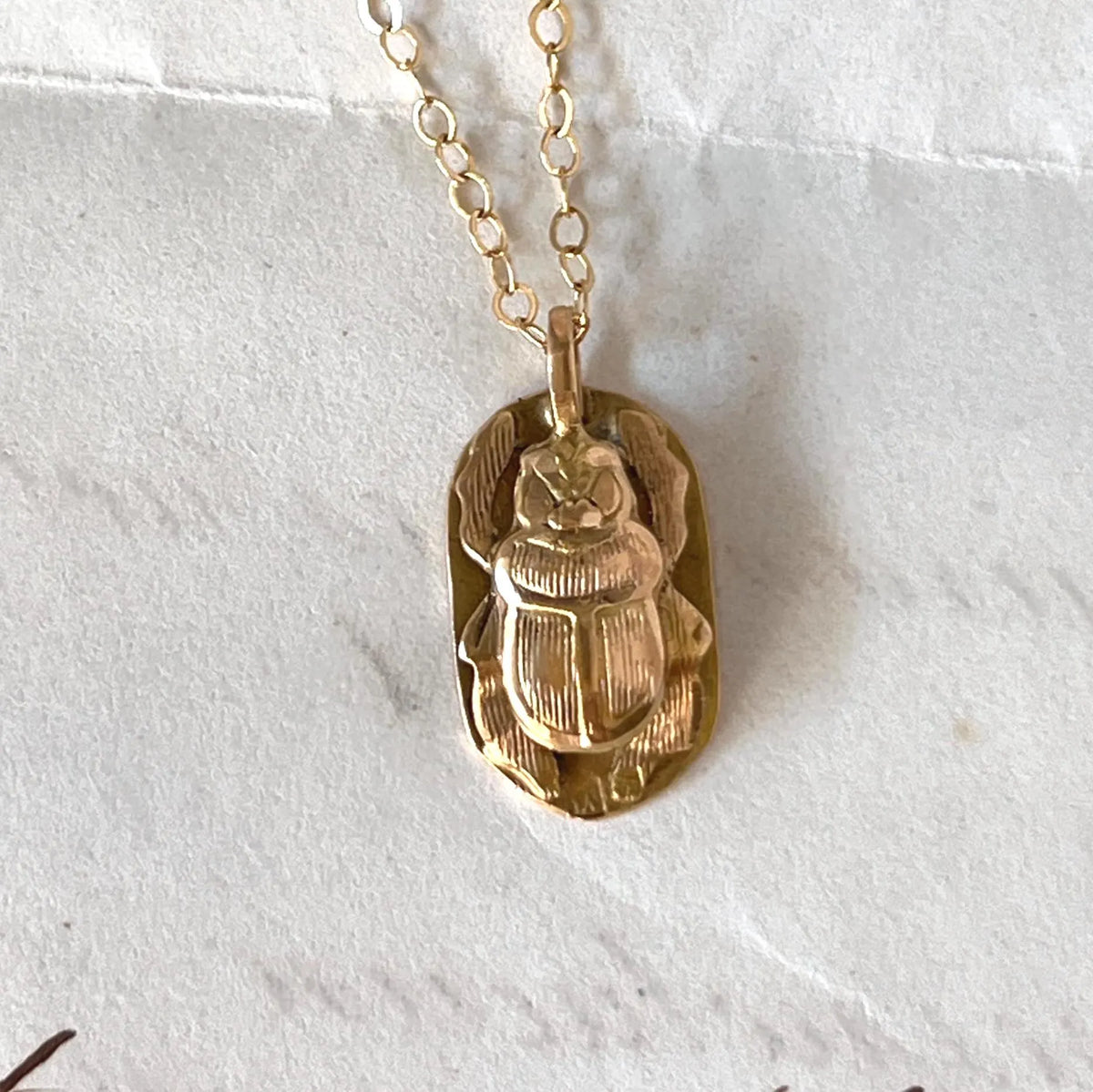 Pendentif ancien scarabée égyptisant or 18K , Egyptian Revival années 1920