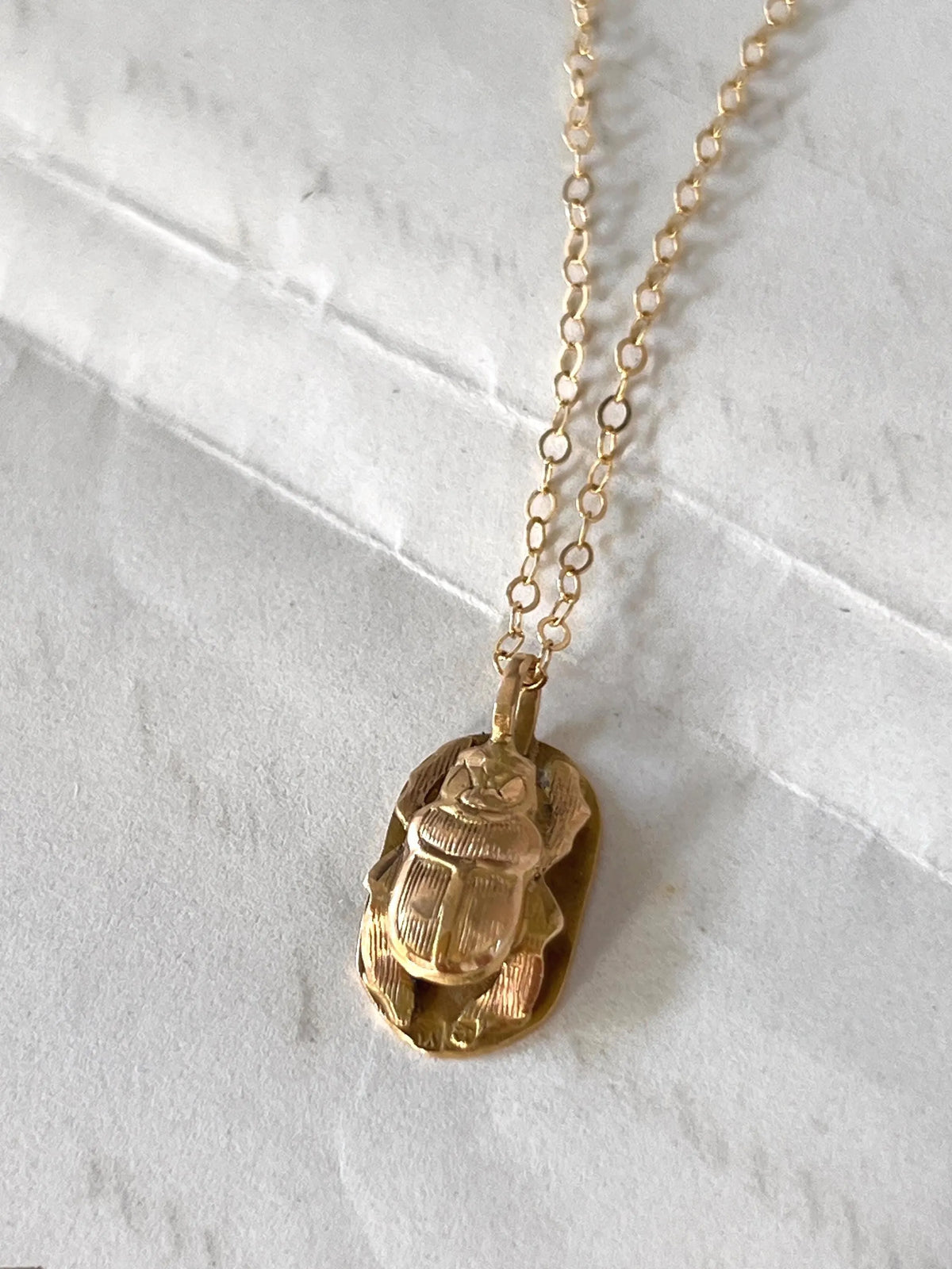 Pendentif ancien scarabée égyptisant or 18K , Egyptian Revival années 1920