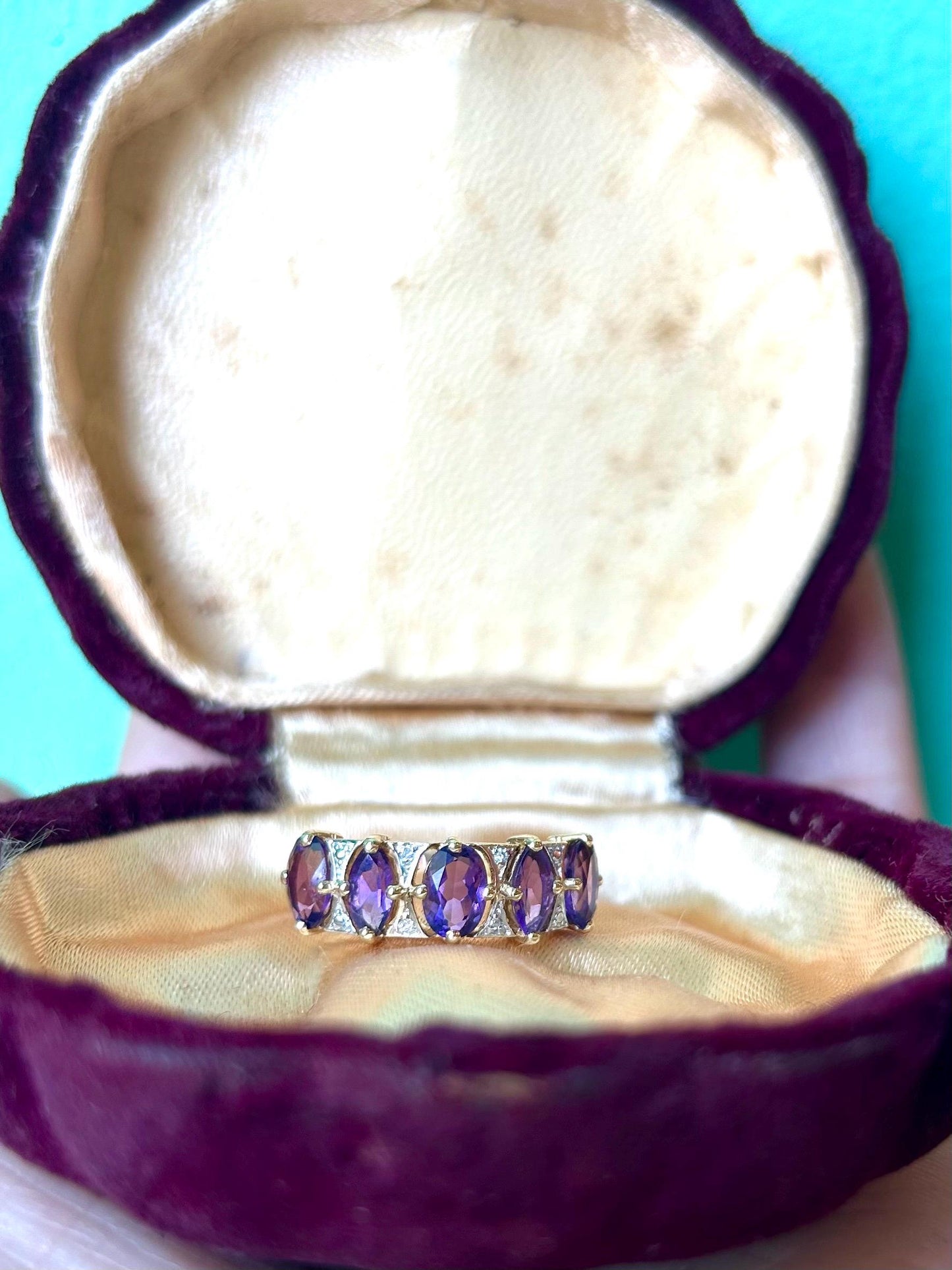 Bague jarretière or jaune et blanc – Améthystes & diamants