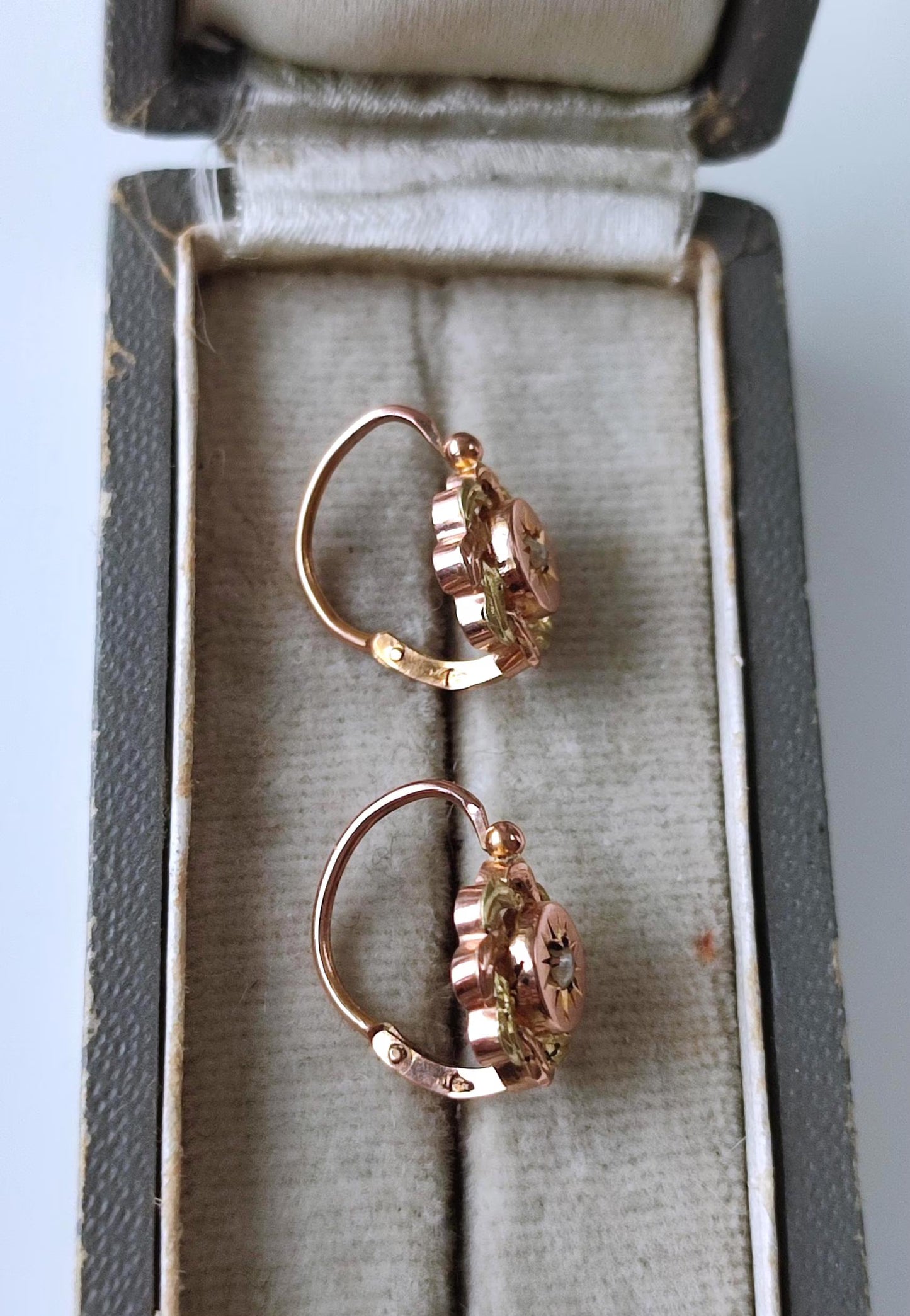Dormeuses anciennes Napoléon III en or rose et jaune 18k avec perles naturelles – bijoux Belle Époque