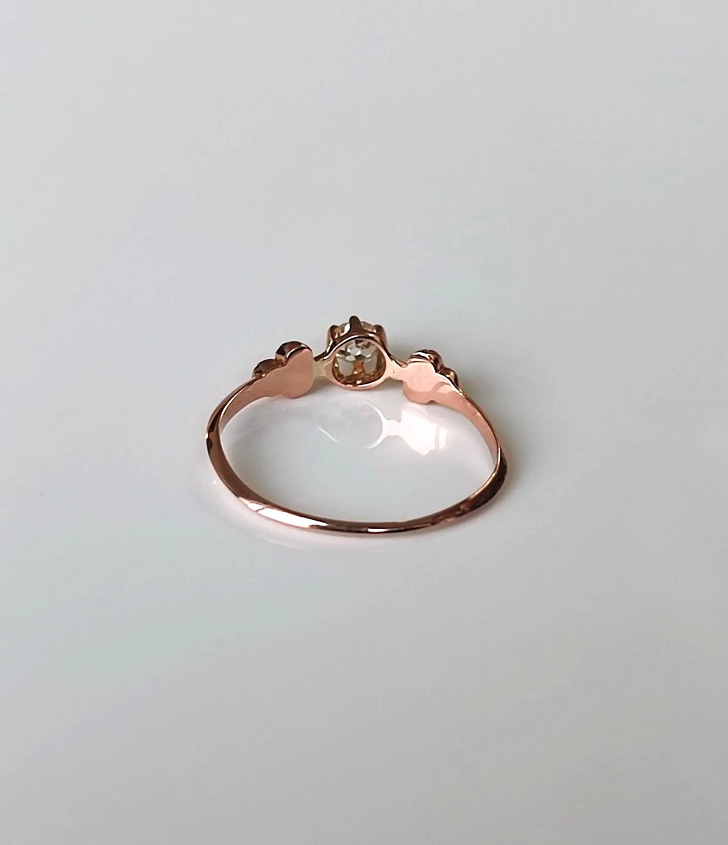 Bague solitaire diamant en or rose 18k motif trèfle - 19e siècle - bague de fiançailles ancienne