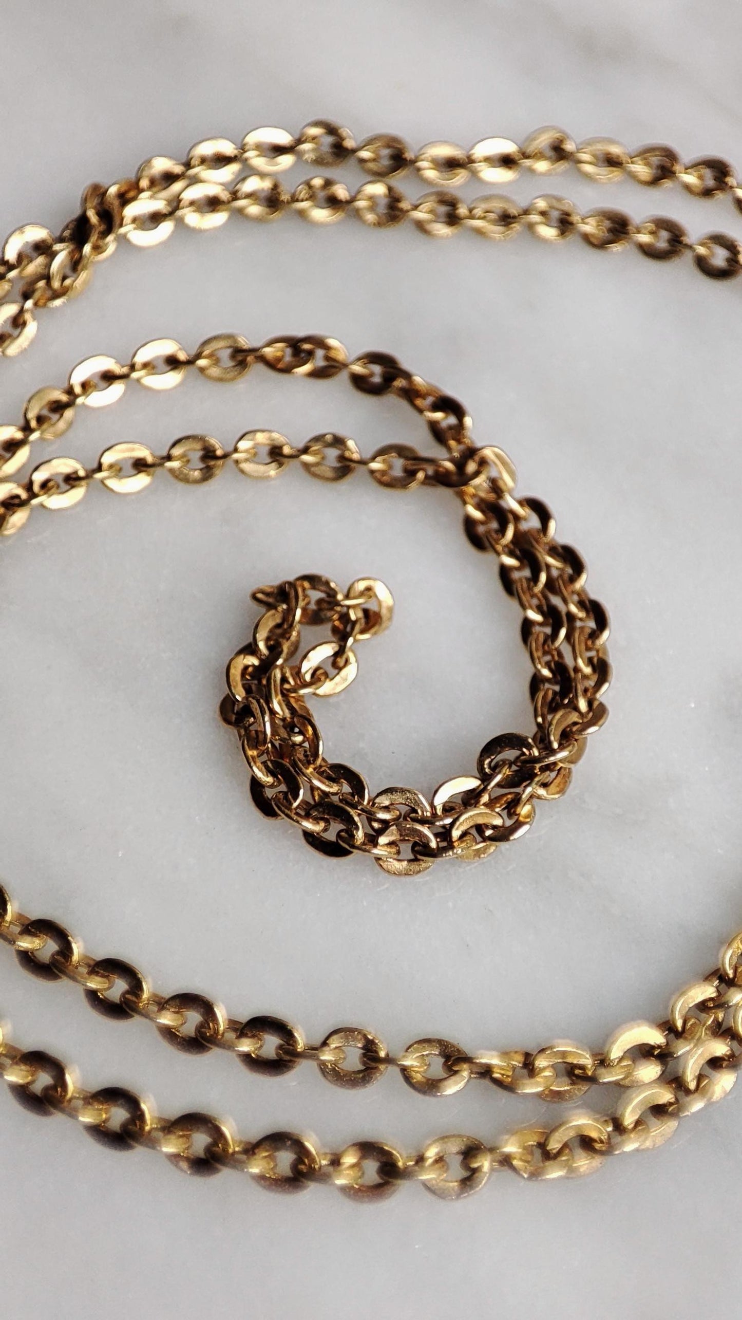 Chaine ancienne à maille limée en or jaune 750, 18k