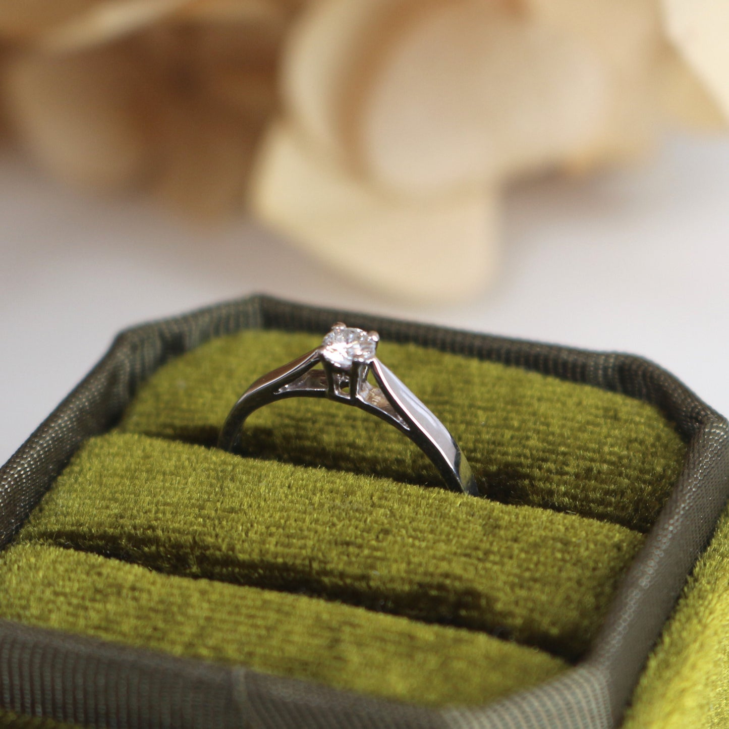 Bague de fiançailles en or blanc 18k, Solitaire diamant naturel 0,14 ct
