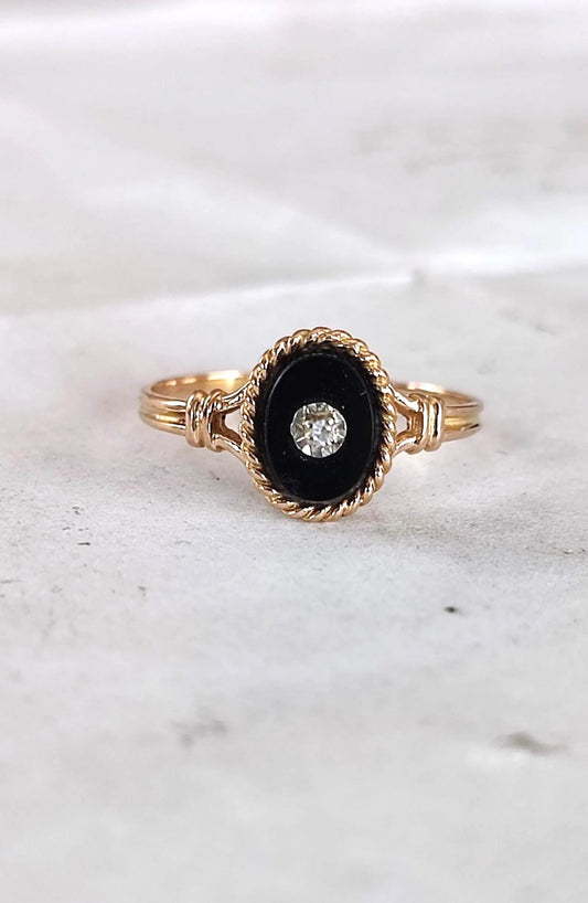 Bague ancienne en or jaune 18k, onyx et diamant - Art Déco