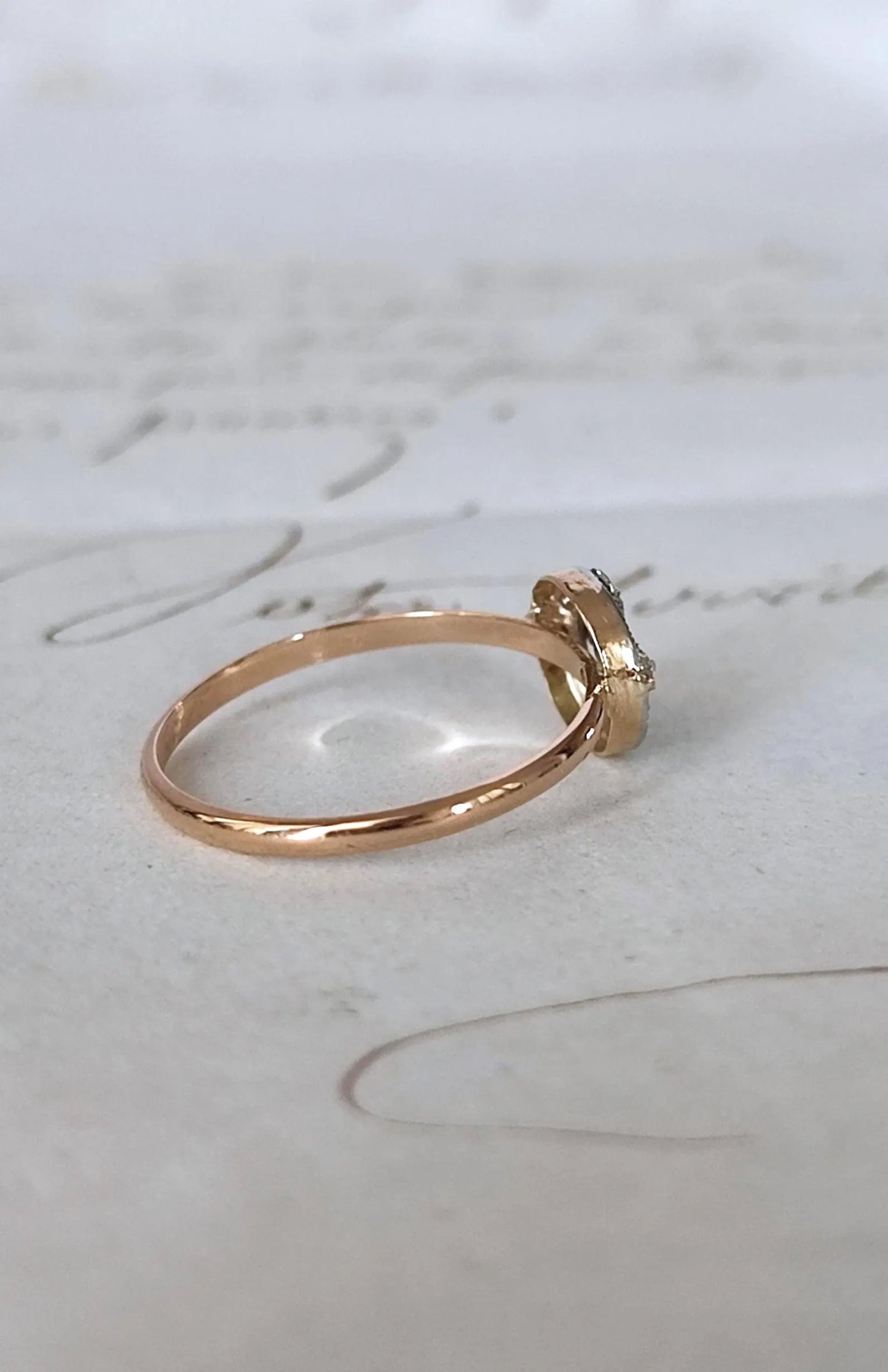 Bague Art Déco en or blanc 18k et diamant, pavage diamants - bague de fiançailles ancienne