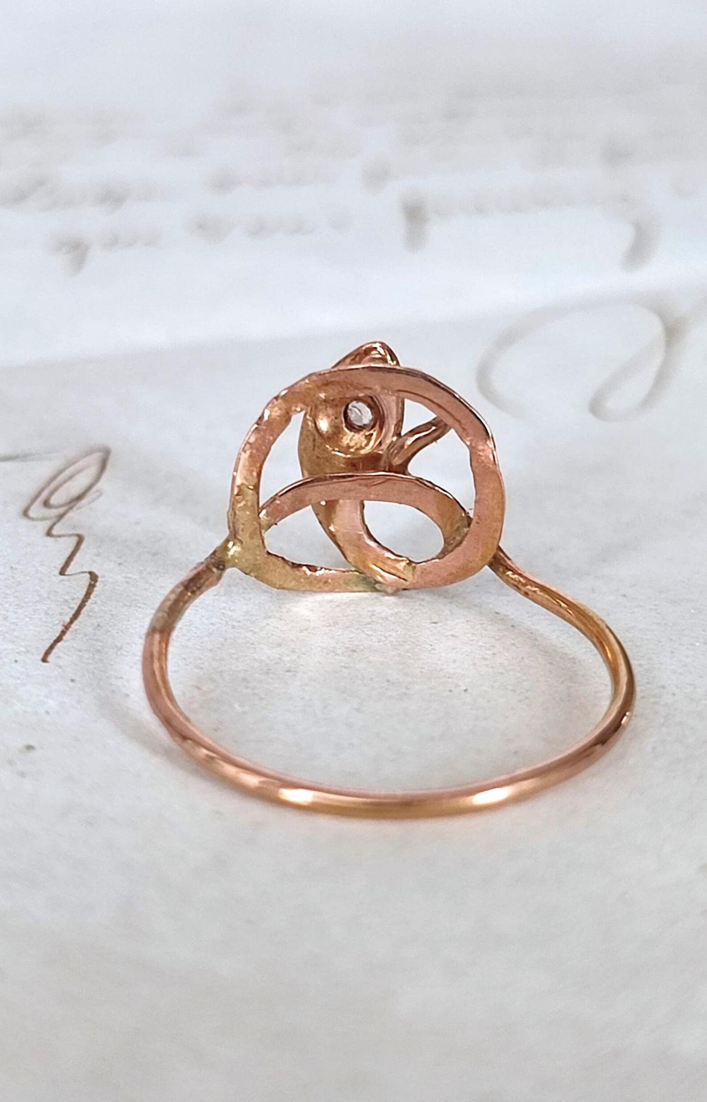 Bague serpent ancienne en or rose 18k (fin XIXe - début XXe siècle) et diamant - bague de fiançailles alternative