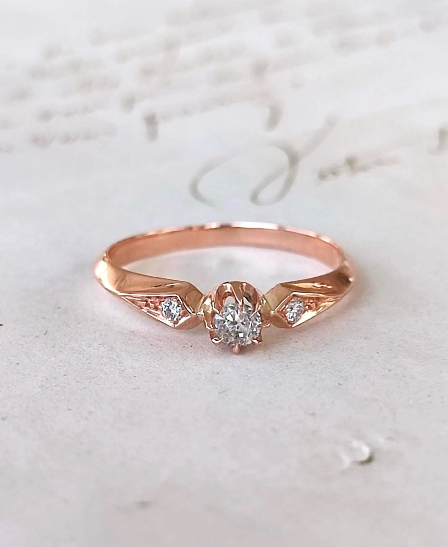 Bague solitaire diamant en or rose 18k - 19e siècle - bague de fiançailles ancienne